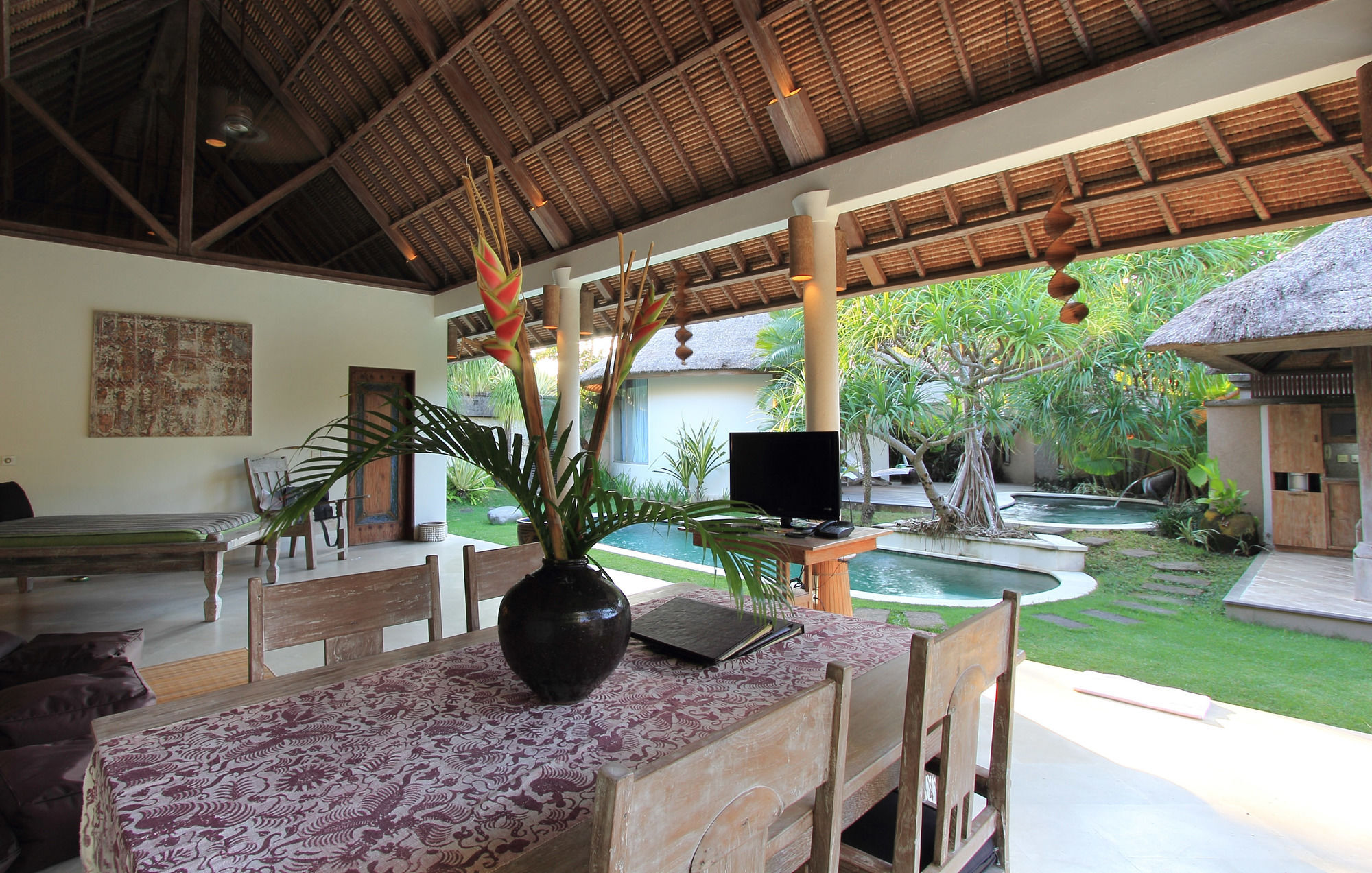 Villa Tirta Naga Bali Seminyak Exterior foto